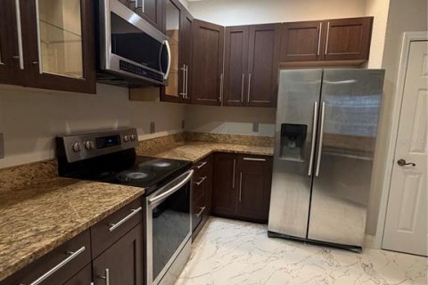 Condo in Kissimmee, Florida, 3 bedrooms  № 2221651 - photo 17