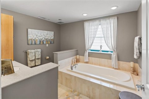 Снять в аренду кондоминиум в Сарасота, Флорида 3 комнаты, 281.59м2, № 1591831 - фото 26