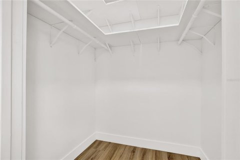 House in Tampa, Florida 3 bedrooms, 115.2 sq.m. № 1910353 - photo 17