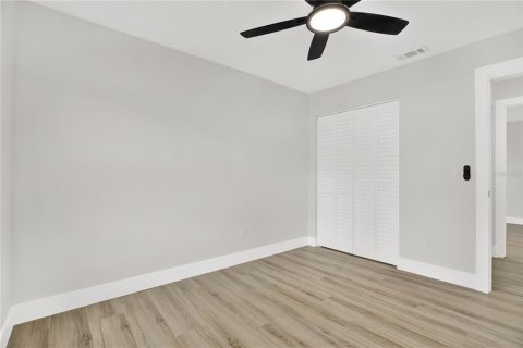 House in Tampa, Florida 3 bedrooms, 115.2 sq.m. № 1910353 - photo 22