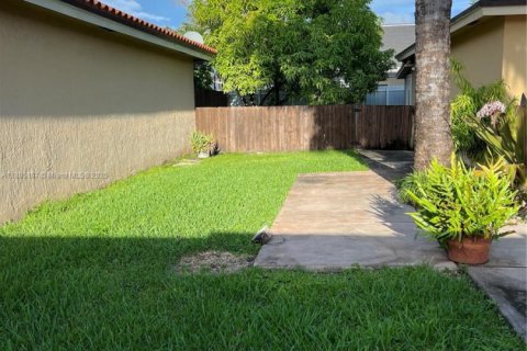 Villa ou maison à louer à Miami, Floride: 3 chambres, 155.7 m2 № 1933919 - photo 18