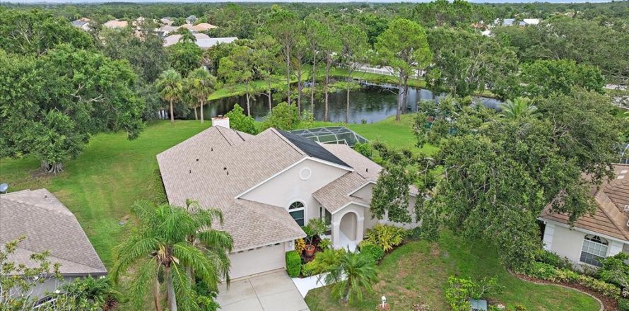 House in Sarasota, Florida 3 bedrooms, 187.94 sq.m. № 1816895