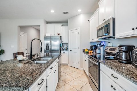House in Riverview, Florida 3 bedrooms, 160.91 sq.m. № 1795311 - photo 18