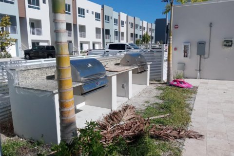 Снять в аренду кондоминиум в Майами, Флорида 2 спальни, 123.1м2, № 2024476 - фото 5