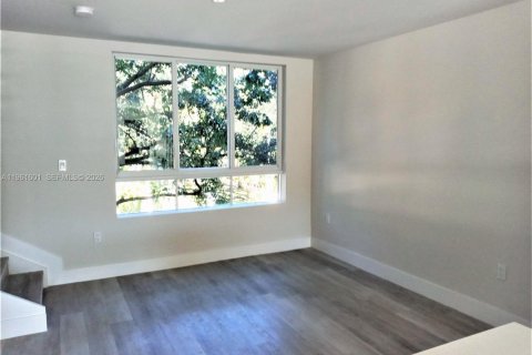 Снять в аренду кондоминиум в Майами, Флорида 2 спальни, 123.1м2, № 2024476 - фото 19