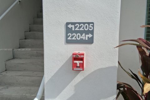 Снять в аренду кондоминиум в Майами, Флорида 2 спальни, 123.1м2, № 2024476 - фото 9