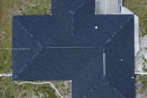 Villa ou maison à vendre à Cape Coral, Floride: 3 chambres, 111.95 m2 № 1939711 - photo 3