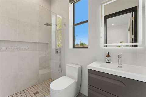 Villa ou maison à vendre à Wilton Manors, Floride: 4 chambres, 249.63 m2 № 2049549 - photo 11