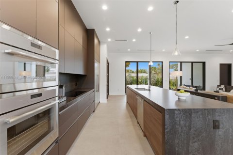 Villa ou maison à vendre à Wilton Manors, Floride: 4 chambres, 249.63 m2 № 2049549 - photo 3