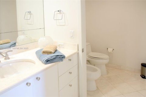 Condominio en venta en Miami, Florida, 2 dormitorios, 139.82 m2 № 1992305 - foto 14