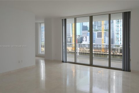 Condominio en venta en Miami, Florida, 2 dormitorios, 139.82 m2 № 1992305 - foto 3