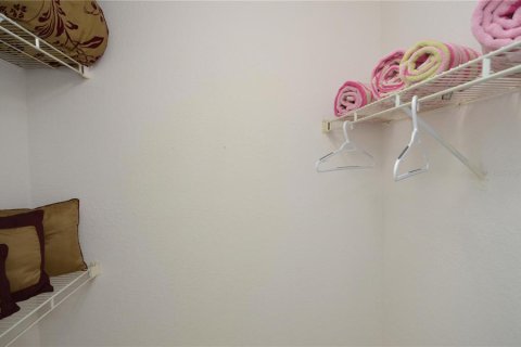 Снять в аренду кондоминиум в Сент-Питерсберг, Флорида 2 спальни, 95.5м2, № 2114818 - фото 28