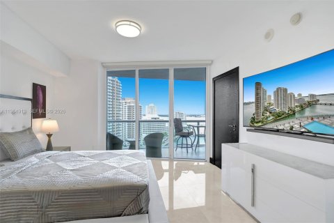 Condo in Miami, Florida, 2 bedrooms  № 2026219 - photo 29
