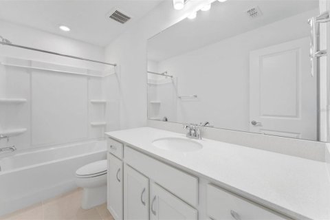 Villa ou maison à vendre à Zephyrhills, Floride: 5 chambres, 349.13 m2 № 2418827 - photo 21