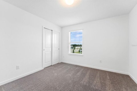 Villa ou maison à vendre à Zephyrhills, Floride: 5 chambres, 349.13 m2 № 2418827 - photo 24