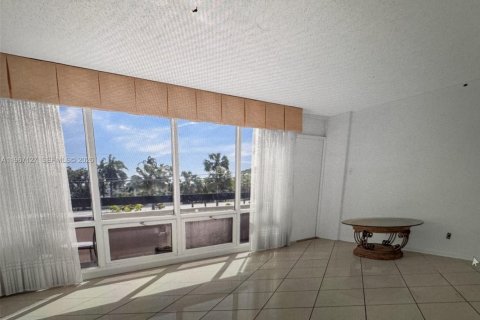 Copropriété à vendre à Boca Raton, Floride: 2 chambres, 119.01 m2 № 2028455 - photo 8