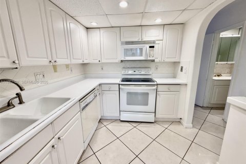 Copropriété à vendre à Boca Raton, Floride: 2 chambres, 119.01 m2 № 2028455 - photo 14