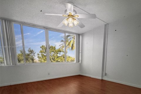 Copropriété à vendre à Boca Raton, Floride: 2 chambres, 119.01 m2 № 2028455 - photo 9