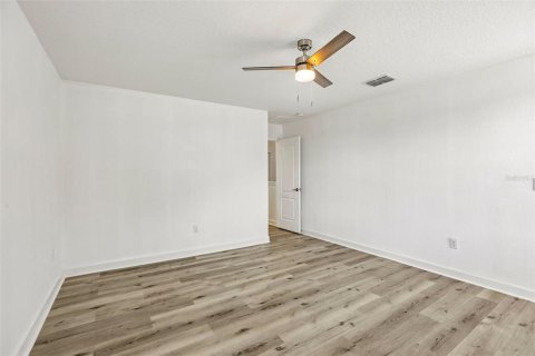 Villa ou maison à vendre à Tampa, Floride: 5 chambres, 353.68 m2 № 2118075 - photo 25
