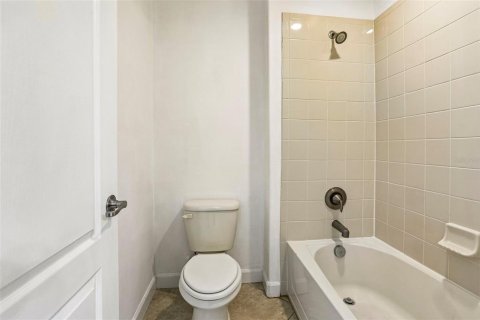 Villa ou maison à vendre à Tampa, Floride: 5 chambres, 353.68 m2 № 2118075 - photo 28