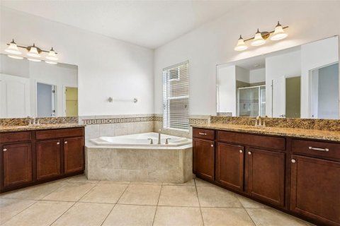 Villa ou maison à vendre à Tampa, Floride: 5 chambres, 353.68 m2 № 2118075 - photo 19