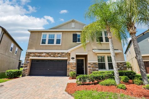 House in Tampa, Florida 5 bedrooms, 353.68 sq.m. № 2118075