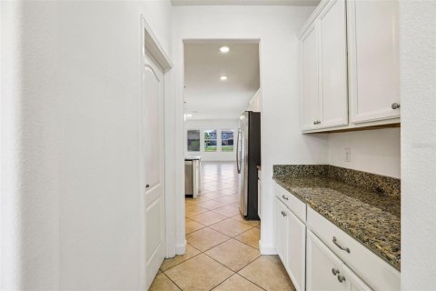 Villa ou maison à vendre à Tampa, Floride: 5 chambres, 353.68 m2 № 2118075 - photo 8