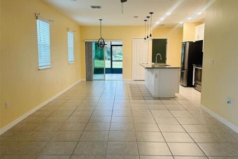 Villa ou maison à vendre à Kissimmee, Floride: 3 chambres, 121.05 m2 № 2125727 - photo 5