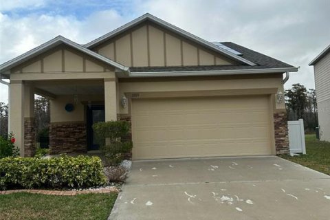 Casa en Kissimmee, Florida 3 dormitorios, 121.05 m2 № 2125727