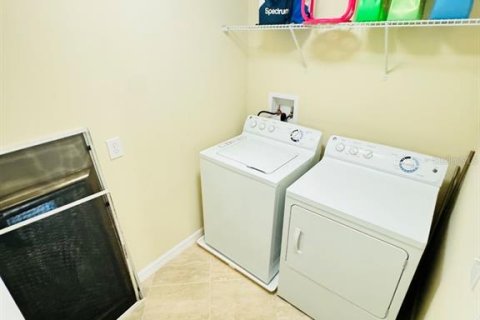 Townhouse in Orlando, Florida 4 bedrooms, 209.03 sq.m. № 1880724 - photo 25