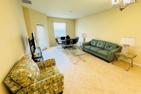 Townhouse in Orlando, Florida 4 bedrooms, 209.03 sq.m. № 1880724 - photo 12