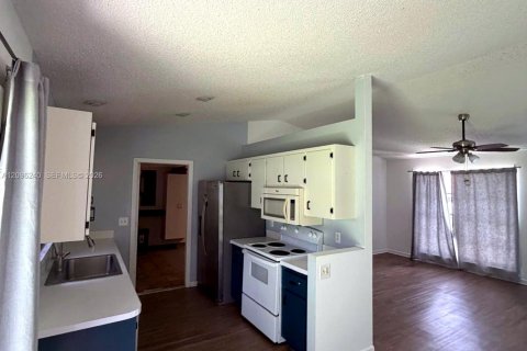 Casa en venta en Port St. Lucie, Florida, 2 dormitorios, 84.73 m2 № 2390722 - foto 6