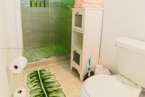 Casa en alquiler en Deerfield Beach, Florida, 3 dormitorios, 139.91 m2 № 2046528 - foto 19