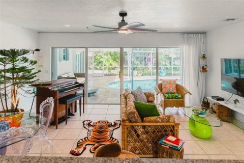 Casa en alquiler en Deerfield Beach, Florida, 3 dormitorios, 139.91 m2 № 2046528 - foto 5