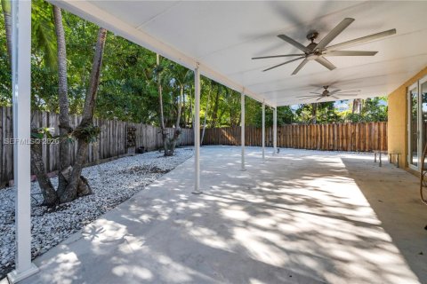 House in Miramar, Florida 3 bedrooms, 143.26 sq.m. № 2008343 - photo 19