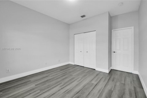 House in Miramar, Florida 3 bedrooms, 143.26 sq.m. № 2008343 - photo 4