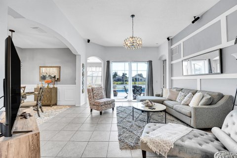 House in Port St. Lucie, Florida 3 bedrooms, 140.56 sq.m. № 2083400 - photo 8