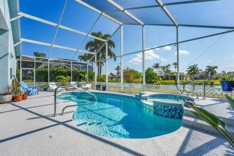House in Port St. Lucie, Florida 3 bedrooms, 140.56 sq.m. № 2083400 - photo 4