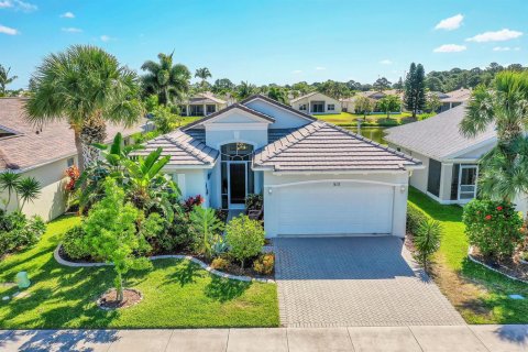 House in Port St. Lucie, Florida 3 bedrooms, 140.56 sq.m. № 2083400