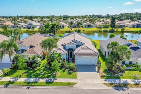 House in Port St. Lucie, Florida 3 bedrooms, 140.56 sq.m. № 2083400 - photo 2