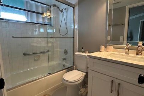 Townhouse in Deerfield Beach, Florida 2 bedrooms, 132.85 sq.m. № 2252366 - photo 29
