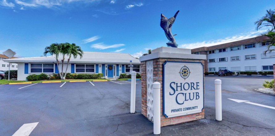 Propiedad comercial en North Palm Beach, Florida 1 dormitorio, 62.43 m2 № 1151899