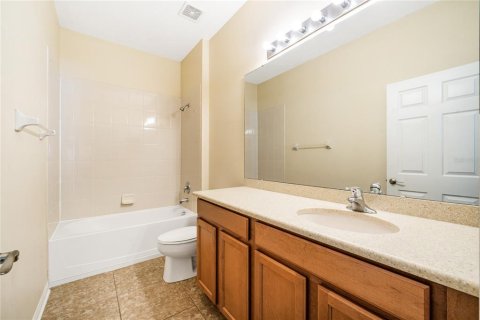 Casa en alquiler en Oviedo, Florida, 3 dormitorios, 210.14 m2 № 1914648 - foto 13