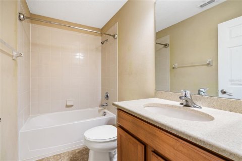 Casa en alquiler en Oviedo, Florida, 3 dormitorios, 210.14 m2 № 1914648 - foto 11