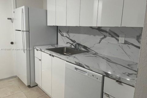 Copropriété à louer à Miami, Floride: 2 chambres, 94.95 m2 № 1926460 - photo 5