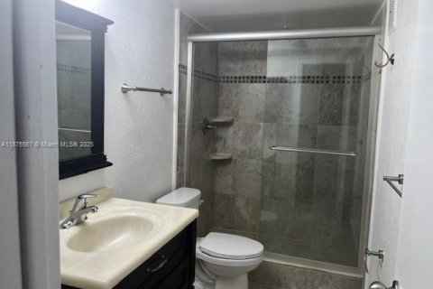 Copropriété à louer à Miami, Floride: 2 chambres, 94.95 m2 № 1926460 - photo 12