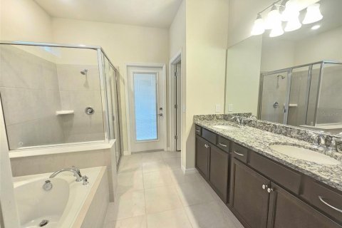 Villa ou maison à vendre à Davenport, Floride: 6 chambres, 288.37 m2 № 2410442 - photo 15