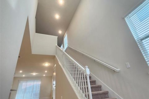 Villa ou maison à vendre à Davenport, Floride: 6 chambres, 288.37 m2 № 2410442 - photo 4