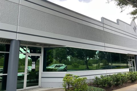 Propiedad comercial en alquiler en Orlando, Florida, 175.77 m2 № 1846344 - foto 1