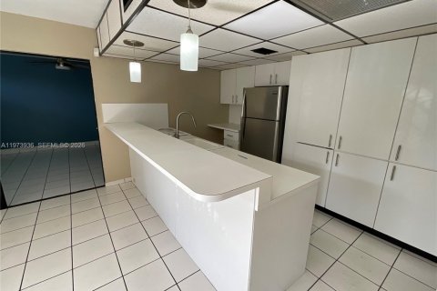 Купить виллу или дом в Майами-Лейкс, Флорида 2 спальни, 73.39м2, № 2033676 - фото 5